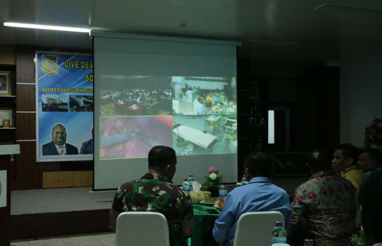 Donal Dokter Asli Papua Pertama Lakukan Operasi Hernia Disaksikan Live Tujuh Negara 