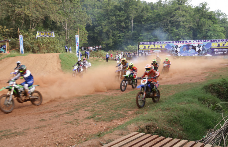 Jaring Atlet PON Lewat Demokrat Grasstrack Championship 2019