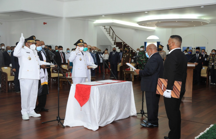 Bupati dan Wabup Boven Digoel Terpilih Dilantik