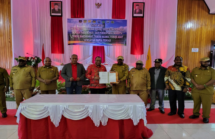 Wamendagri ajak warga Papua dukung Pemekaran Papua Tengah