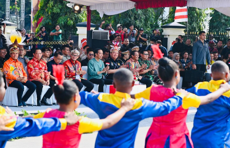Buka Papua Street Carnival, Presiden Yakini Anak Muda Papua Mampu Lakukan Lompatan Besar