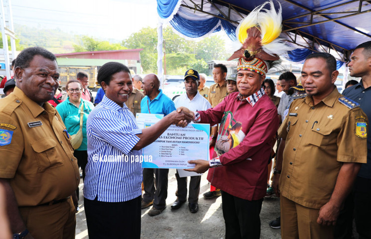 Kunjungan Kerja Penjabat Gubernur Dalam Rangka Upaya Pengendalian Inflasi dan Penurunan Angka Stunting Di Kabupaten Jayapura