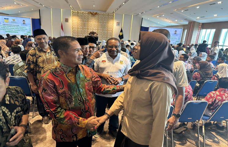 658 Siswa Terima Beasiswa Basnaz