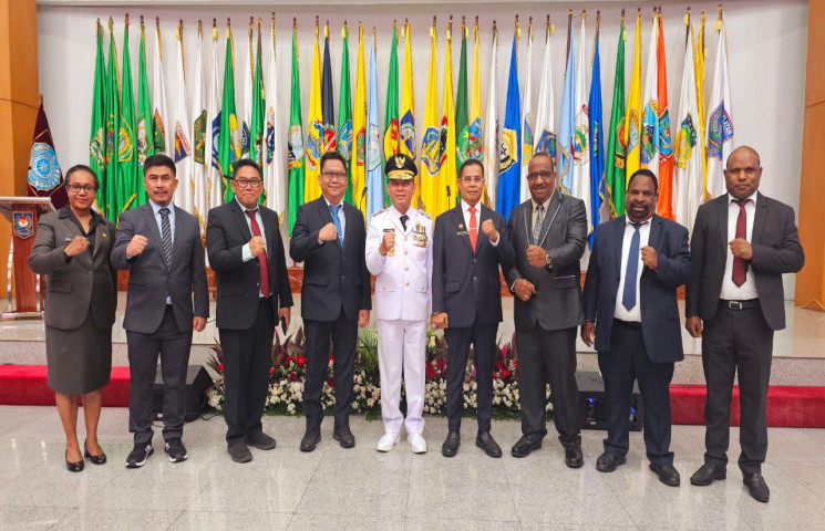 11 Bulan bersama Penjabat Gubernur Papua Dr. M. Ridwan Rumasukun, SE, MM 05 September 2023 - 5 Agustus 2024