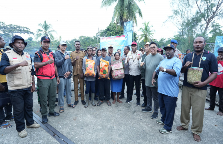 Pemprov Papua Salurkan Bantuan Logistik ke Kampung Teba, Mamberamo Raya