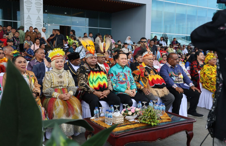 Pisah Sambut Pj Gubernur Periode 2025, Fatoni: Kita Harus Bersama Memajukan Papua