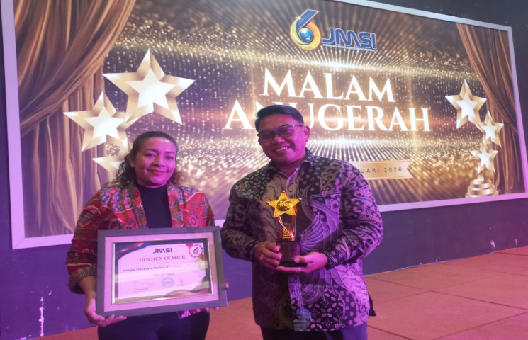 Gubernur Papua Raih Anugerah Golden Leader di HUT ke-6 JMSI