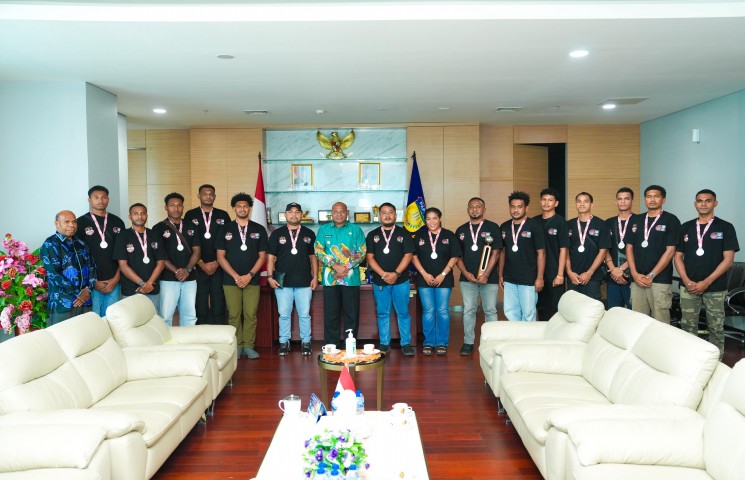 Gubernur Papua Apresiasi Prestasi Tim Basket Bhayangkara Polda Papua di Kapolri Cup 2026