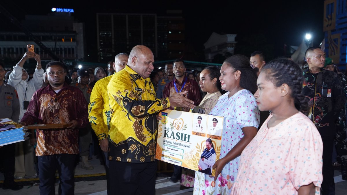 Gubernur Matius Fakhiri Luncurkan Program "MACE KASIH JALAN PACE" pada Refleksi Satu Tahun Kepemimpinan