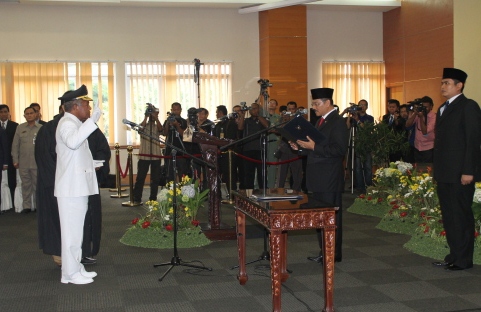 Constant Karma Ditunjuk Gantikan Syamsul Rivai