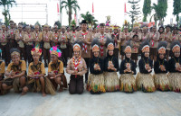 Resmi Lepas Kontingen Kwarda Papua, Plh Gubernur Pesan Jaga Nama Baik Papua