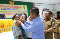 Pj Gubernur : Cakupan Imunisasi Polio di Papua Wajib 100 Persen