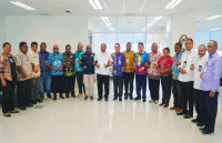 Pj Gubernur Papua Silaturahmi dengan BP3OKP