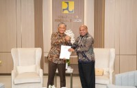 Gubernur Papua Usulkan 9 Ruas Jalan Strategis ke Menteri PU, Dorong Konektivitas hingga Turunkan Harga Bahan Pokok